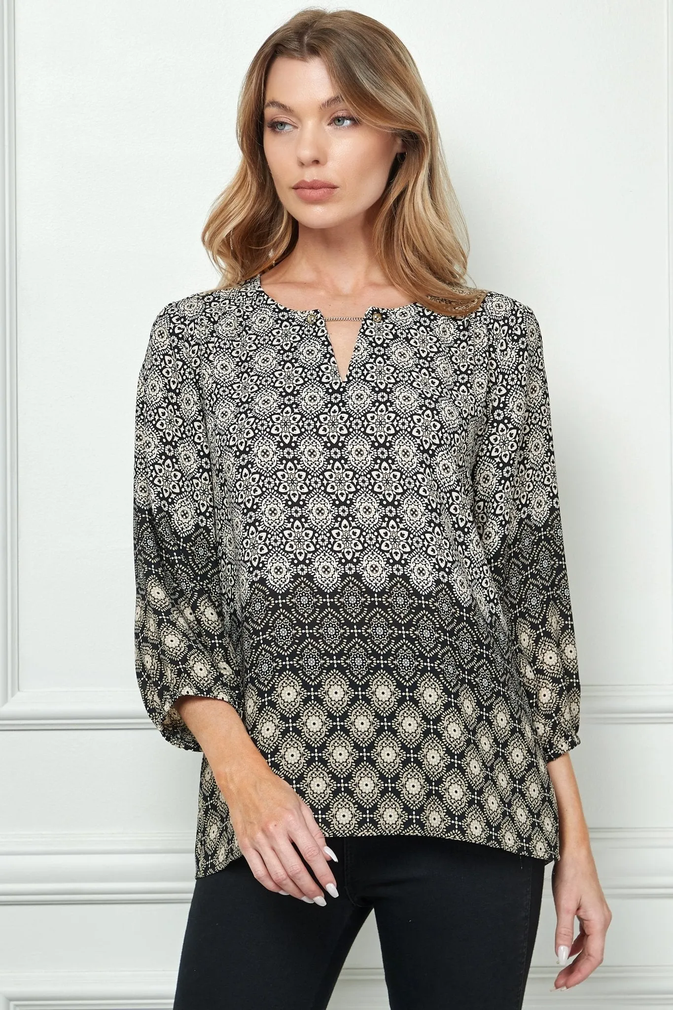 3/4 Sleeve Border Print Top
