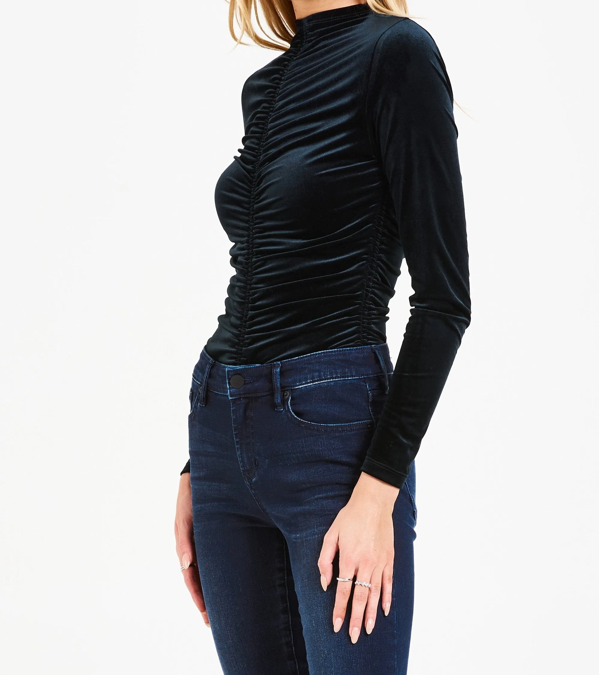 CECE RUCHED TOP DARK MISTLETOE