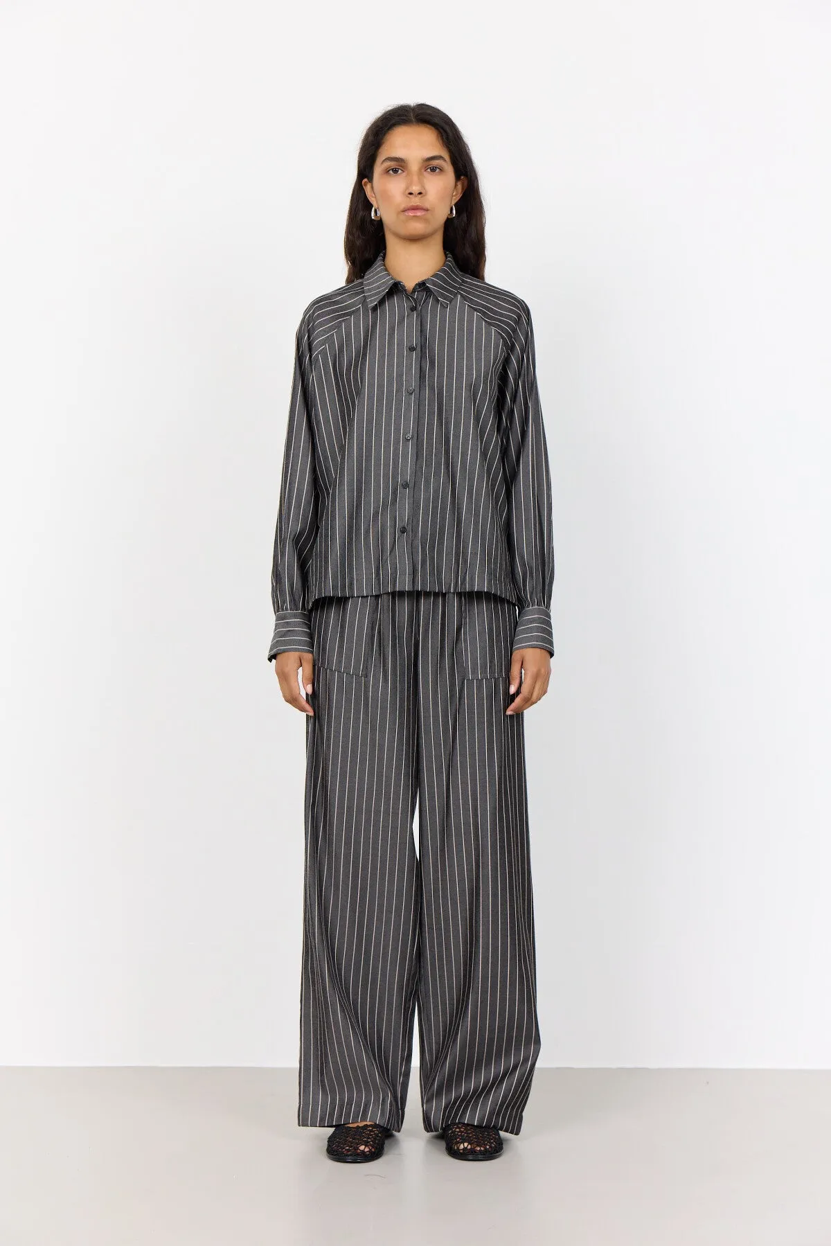 LR-KAYA 1 Shirt Dark brown